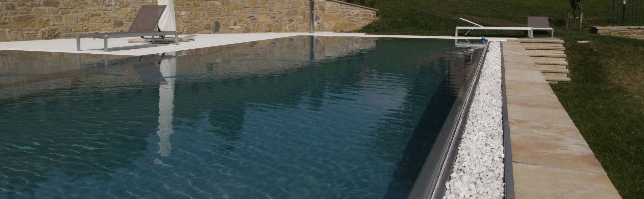 come controllare i valori dell'acqua in piscina