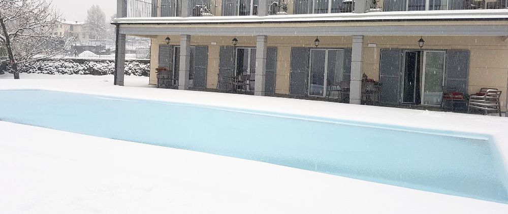piscina scoperta in inverno