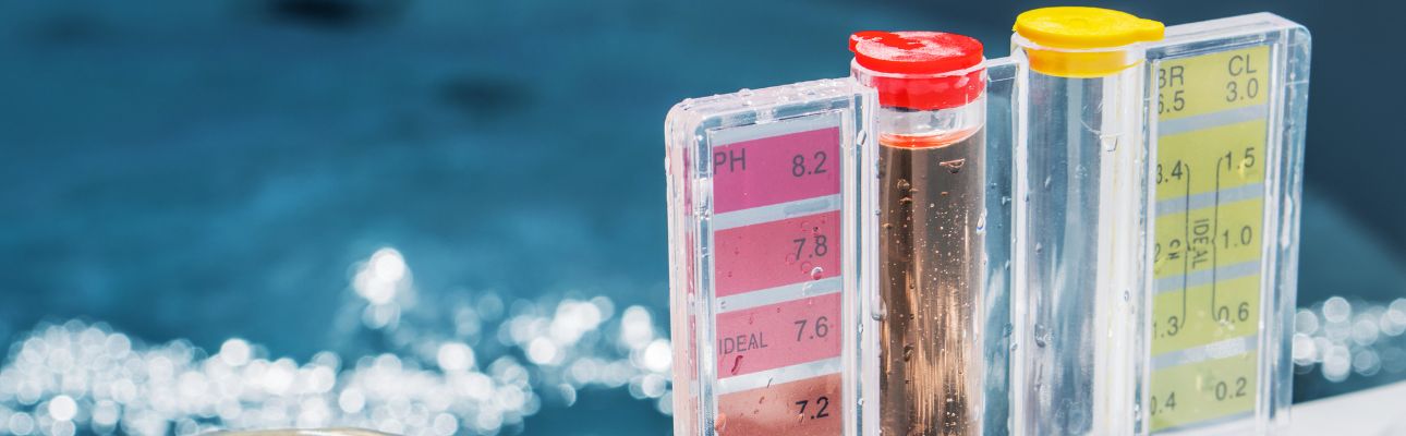 ph plus e ph minus per piscina